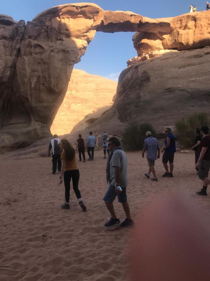 Black Irish Camp And Tours Hotel Wadi Rum Luaran gambar