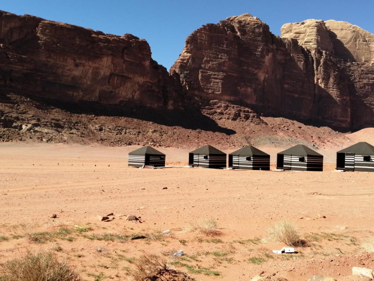 Black Irish Camp And Tours Hotel Wadi Rum Luaran gambar